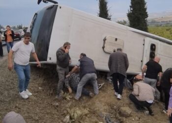 Denizli’de korkunç kaza: 1 vatandaş öldü, çok sayıda yaralı var