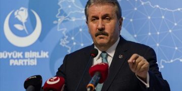 Destici’den tepki: Çok çirkindir ve bardağı taşırmıştır