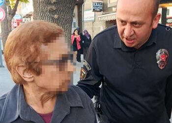 Dolandırılmaktan bankanın güvenlik görevlisi kurtardı