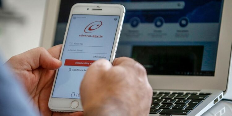 Dünyada yankı buldu! CİMER ödüle doymuyor!