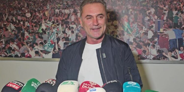 Efsane takımın yeni hocası ilk maçında 3 attı! ‘Ağlamamak için kendimi zor tuttum’