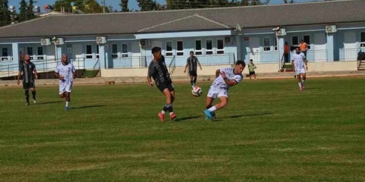 Ege derbisinde tam 5 gol var: Bir oyuncuya da kırmızı kart çıktı