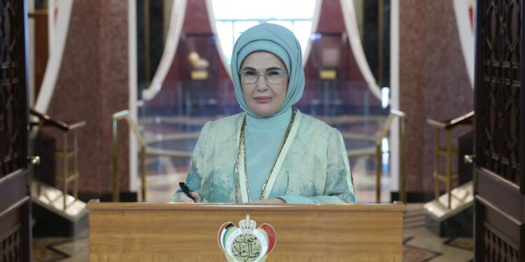 Emine Erdoğan, Al-Salam Sarayı Müzesi’ni ziyaret etti