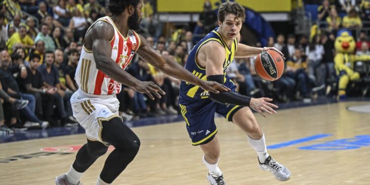 Fenerbahçe Beko 5 sayıyla yıkıldı