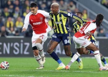 Fenerbahçe evinde hata yapmadı: Haftayı 3 puanla kapattılar