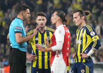Fenerbahçe-Karagümrük maçındaki penaltı ve kırmızı kart kararları doğru mu? Trio açıkladı