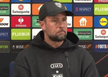 Fenerbahçe’den teklif aldı mı? Ünlü teknik adam resmen açıkladı!