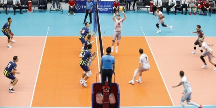 Fenerbahçe’yi yenerek kupayı kazandılar