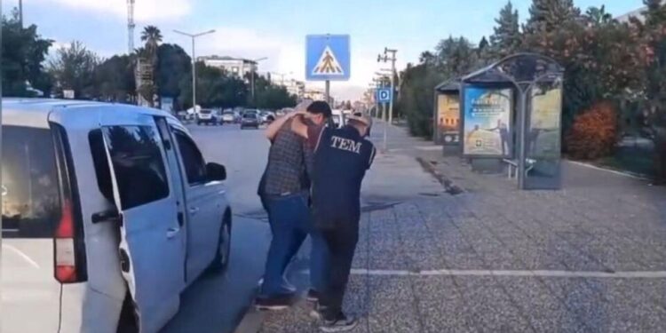 FETÖ’nün Hava Kuvvetleri mahrem yapısına baskın!