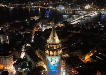 Galata Kulesi’nde Sıfır Atık renkleri! Vatandaşlar ilgiye takip etti