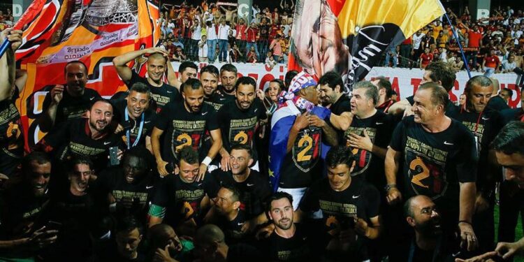 Galatasaray formasıyla tam 8 kupa kazanmıştı! 30 yaşında işsiz kaldı