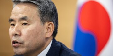 Güney Kore’de eski Savunma Bakanı’na tutuklama talebi!