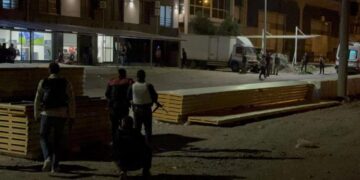 Hareketli dakikalar! Operasyonda polisle çatıştılar