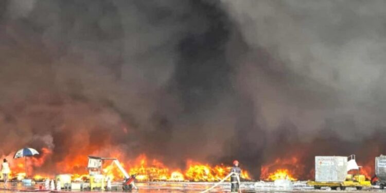 Havaalanında yangın! Bangladeş’te uçuşlar askıya alındı