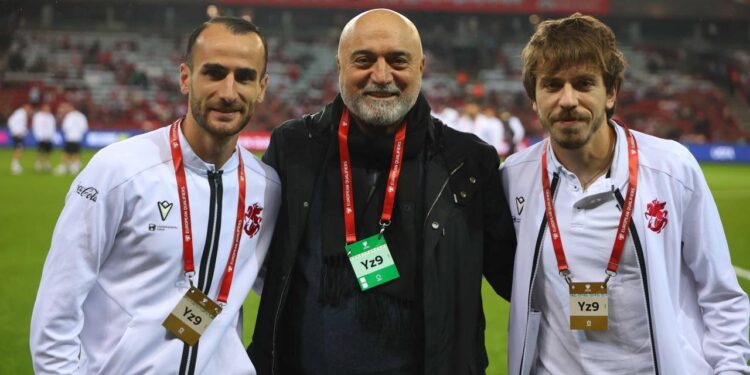 Hikmet Karaman’dan olay sözler: ‘Fenerbahçe taraftarı bilsin bunu’