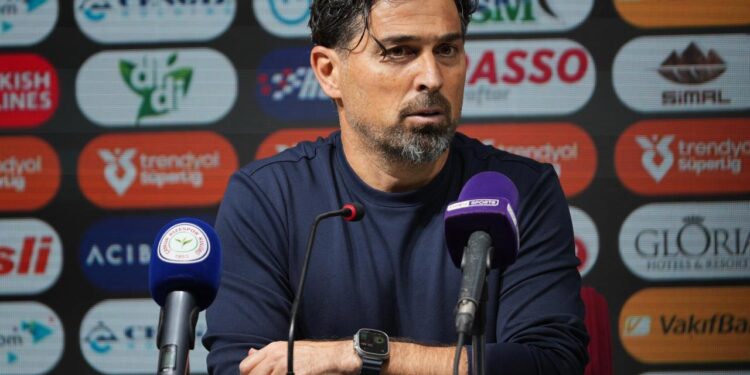 İlhan Palut: Golümüz Trabzonspor defansının ikramı gibiydi