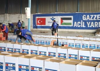 İnsan Vakfı Gazze’de yardım seferberliği yürütüyor