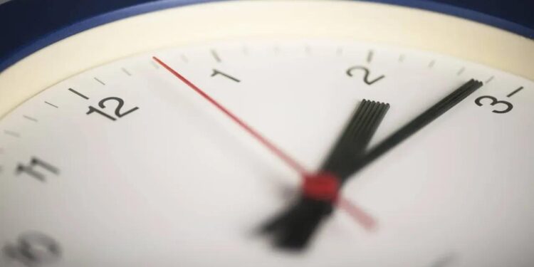 İspanya’dan AB’ye “kalıcı yaz saati” çağrısı: Artık geçelim