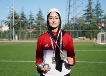 Isparta’dan çıkan Ayşenur’un hayali altın madalya