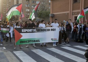 İsrail ekibine şok! İspanyolar maç öncesi sokaklara indi