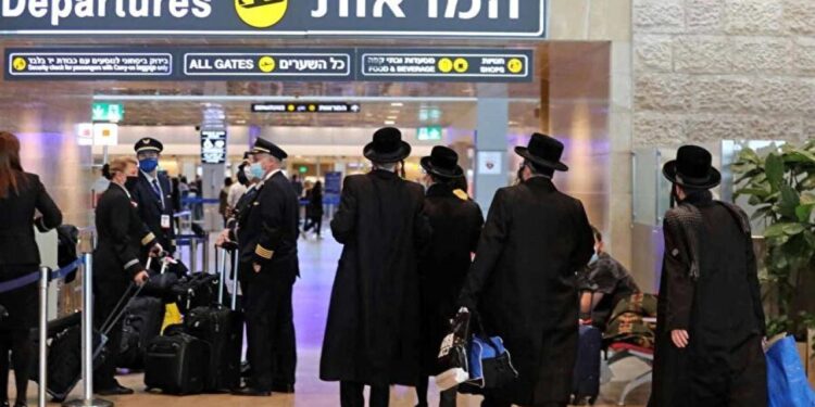 İsrail halkı ülkeden kaçıyor: Binlerce Yahudi güvenlik endişeliyle ülkeyi terk etti!