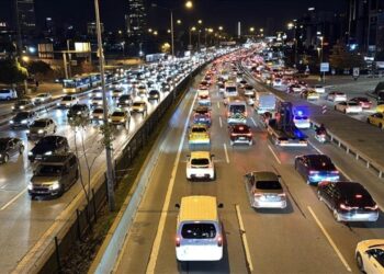 İstanbul’da trafik yoğunluğu yüzde 87’ye çıktı