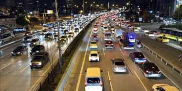 İstanbul’da trafik yoğunluğu yüzde 87’ye çıktı
