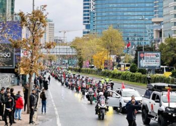 İstanbul’da yüzlerce motosiklet ve araçla büyük Gazze konvoyu