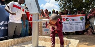 İyilik Hareketi’nden anlamlı adım: Tanzanya’da iki su kuyusu açıldı,