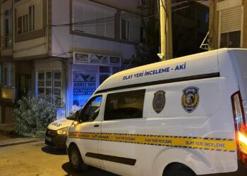 İzmir’de dini nikahla yaşadığı eşini tabanca ile yaraladı