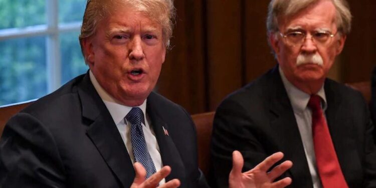 John Bolton iddianamesi hazır: Trump’ın eski yol arkadaşına 18 suçlama