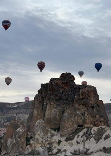 Kapadokya’da balonlara rüzgar engeli