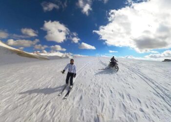 Kar kalınlığı 40 santimetreye ulaştı, sezon açıldı