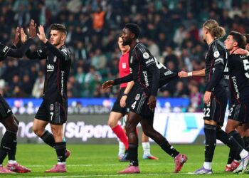 Kasımpaşa – Beşiktaş! İlk 11’ler