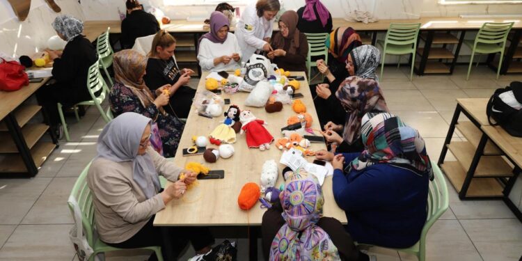 KOMEK yeni döneme 93 bin kursiyerle başladı