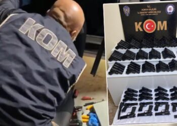 Konya’da durdurulan araçta zula dolusu silah çıktı! Tam 100 adet…