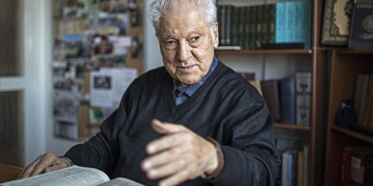 Kurtulmuş’tan Nuri Pakdil için anma mesajı