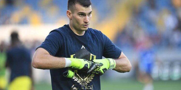 Maaşında indirime gidip fedakarlık yapan Livakovic kabustan uyanamıyor