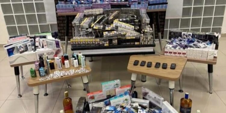 Manisa’da 4 bin 600 paket kaçak sigara yakalandı