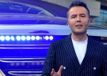 Mehmet Akif Ersoy hakkında çakarlı araçla kontrol iddiası