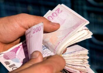 Memur ve memur emeklisine ek zam talebi