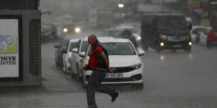 Meteoroloji’den kuvvetli sağanak uyarısı: 7 il için sarı uyarı verildi