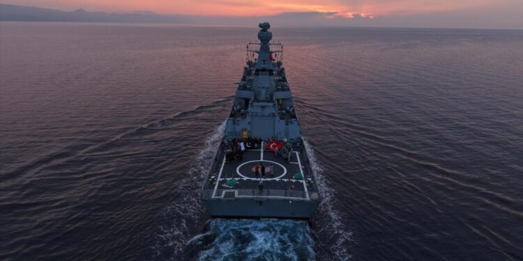 MİLGEM, Pakistan yolcusu! Hedefi 12’den vuruyor