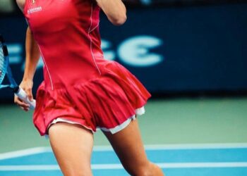 Milli tenisçi Zeynep Sönmez, 2. tura yükseldi