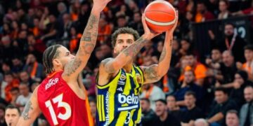 Nefes kesen derbide gülen Fenerbahçe! Galatasaray’a fark attı