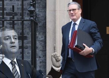 Özel’e yine terk edilmiş sendromu yükleniyor: İngiliz Starmer CHP’nin kapısını çalmayacak