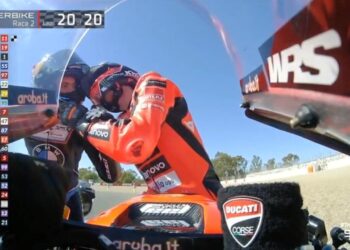 Pistin dışına atmıştı: Yarış sonu Toprak Razgatlıoğlu’nu tebrik etti