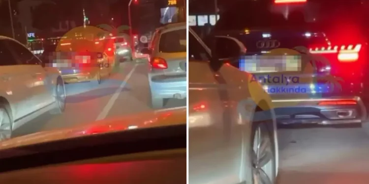 Plakayı görenler şaşkın! Herkes aynı soruyu soruyor