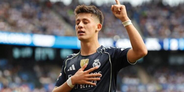 Real Madrid Arda Güler ile görüştü! Milli yıldız imzayı atıyor