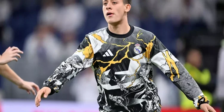 Soyunma odasında Arda neye uğradığını şaşırdı